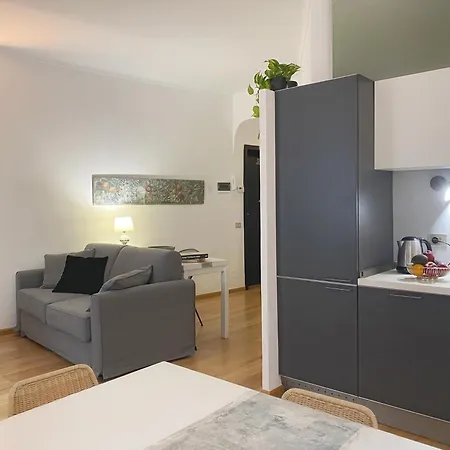 Apartment Via Giulia / Historic Center Of *
